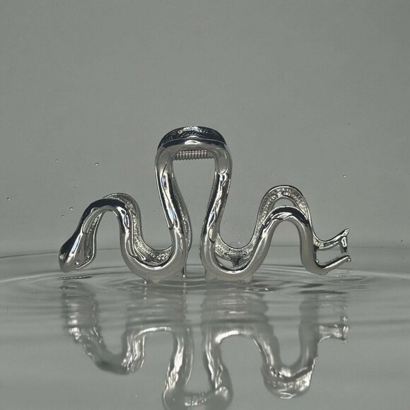 METAL SNAKE CLAW CLIP (SILVER) - Picture 2 of 4